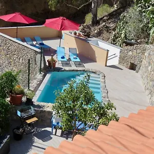 https://casa-con-piscina-privada-en-cercados-de-espino.in-canary-islands.com